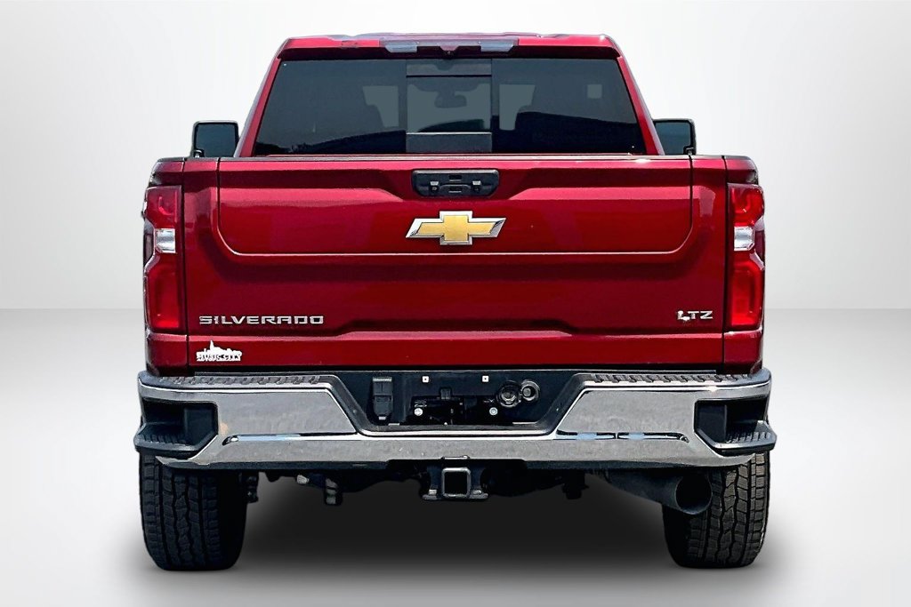 Used 2023 Chevrolet Silverado 2500 LTZ AWD/4WD image 7