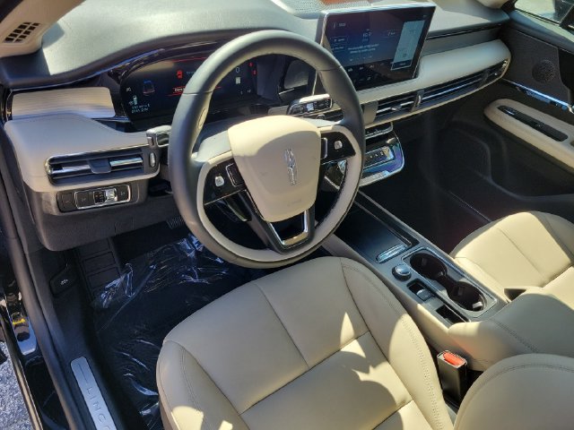 Used 2025 Lincoln Corsair FWD image 21