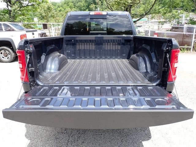 New 2026 RAM 1500 Big Horn AWD/4WD image 6