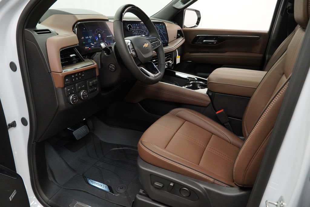 New 2026 Chevrolet Suburban High Country AWD/4WD image 11