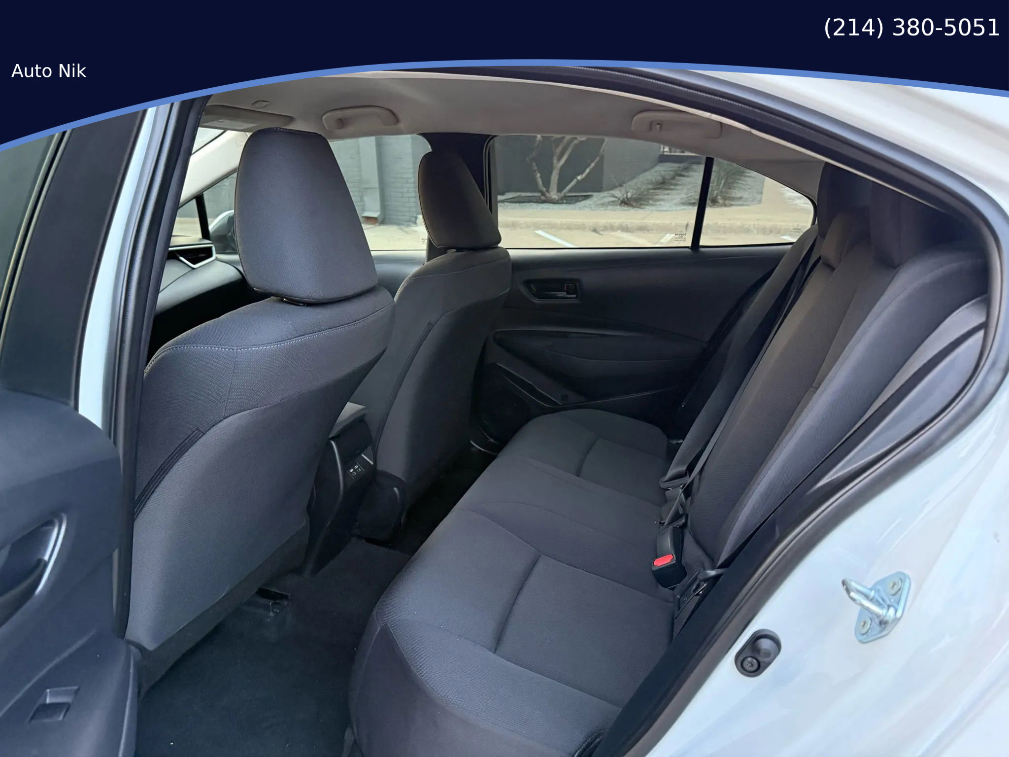 Used 2025 Toyota Corolla LE image 21