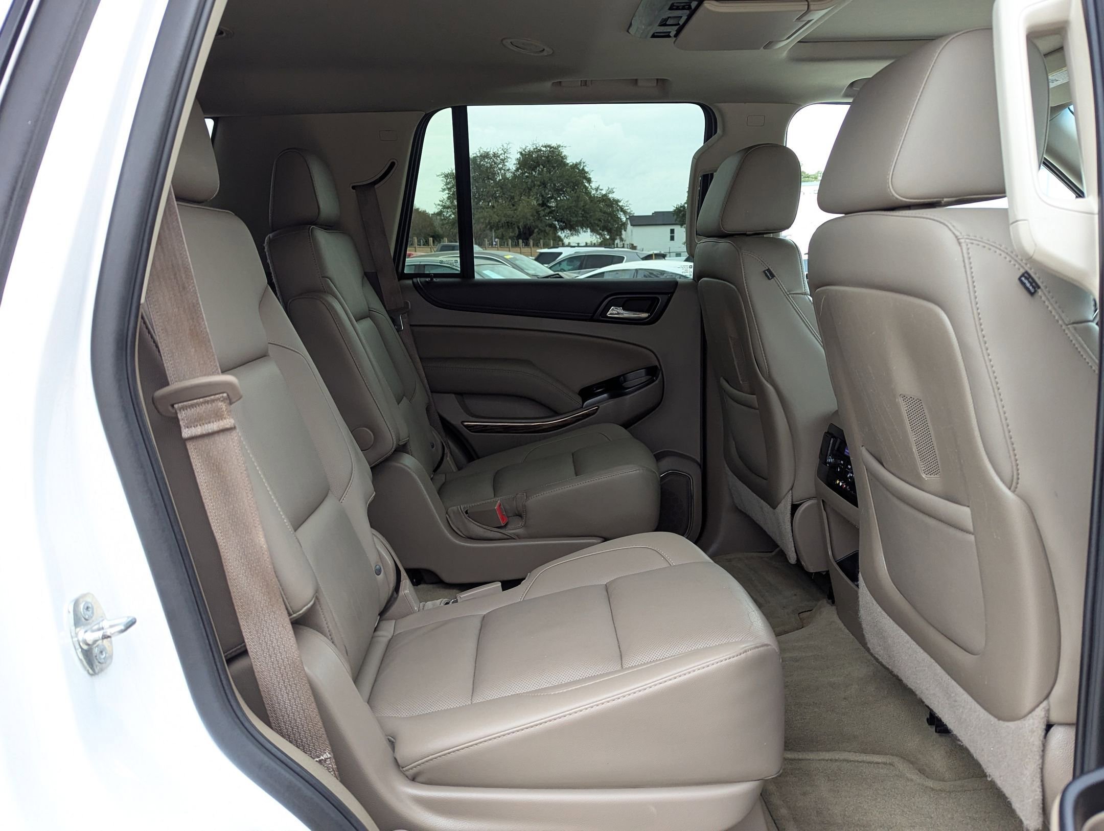 Used 2016 GMC Yukon SLT w/ Open Road Package image 26