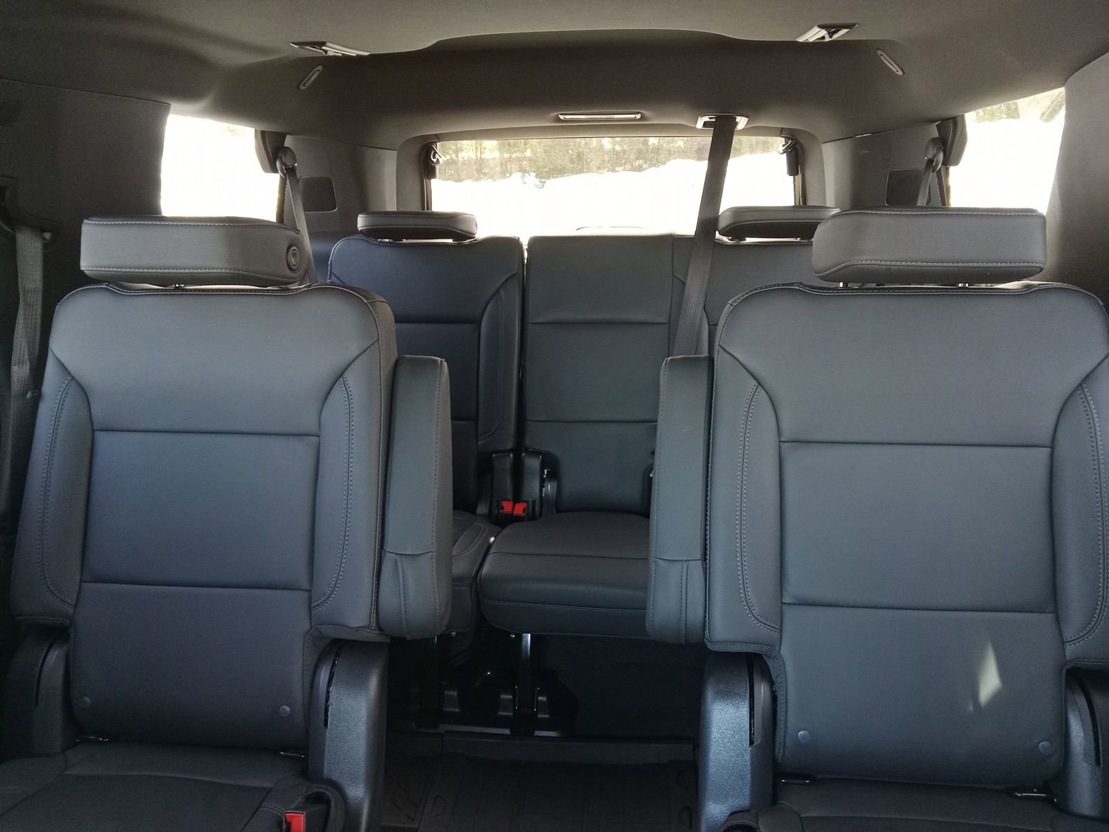 Used 2025 Chevrolet Tahoe Z71 w/ Z71 Off-Road Package image 25