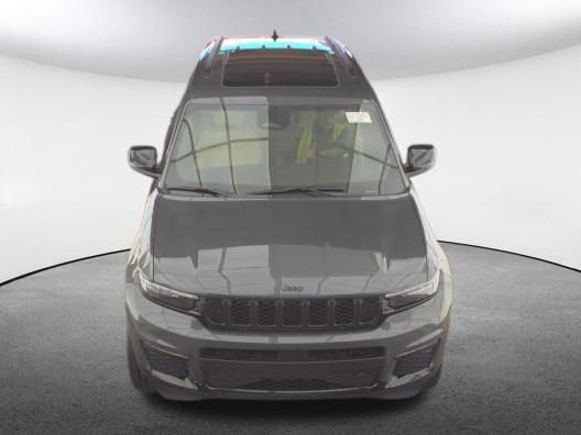 Used 2025 Jeep Grand Cherokee L Limited w/ Black Appearance Package AWD/4WD image 2