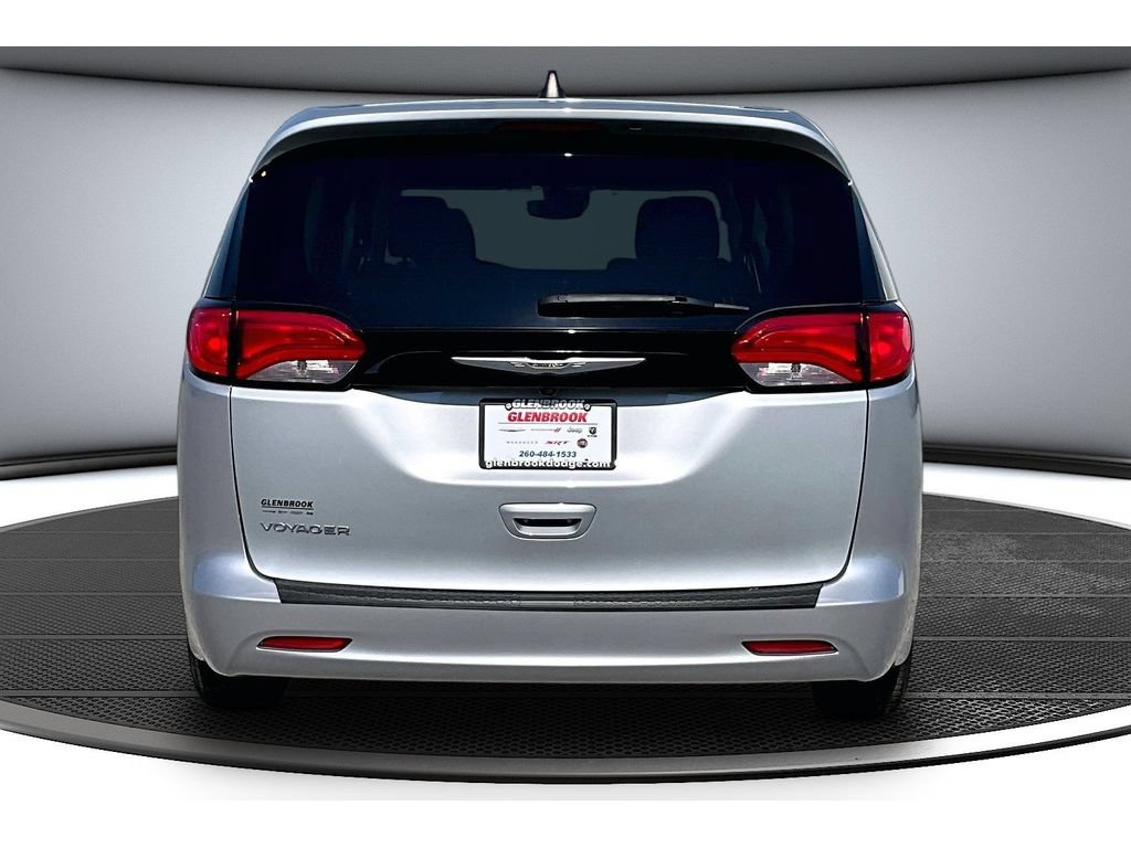 Certified 2024 Chrysler Voyager LX FWD image 6