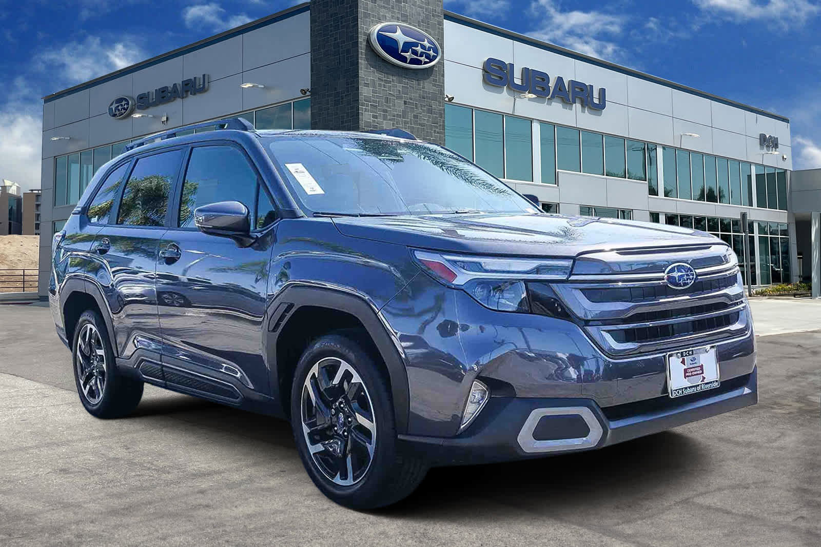 Certified 2025 Subaru Forester Limited image 3