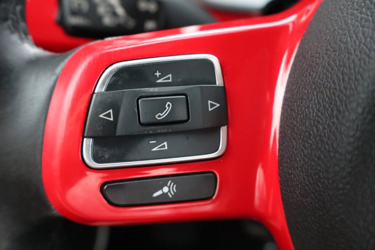 Used 2016 Volkswagen Beetle 1.8T SE image 27