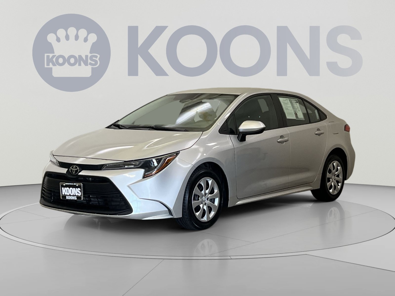 Used 2024 Toyota Corolla LE FWD image 1