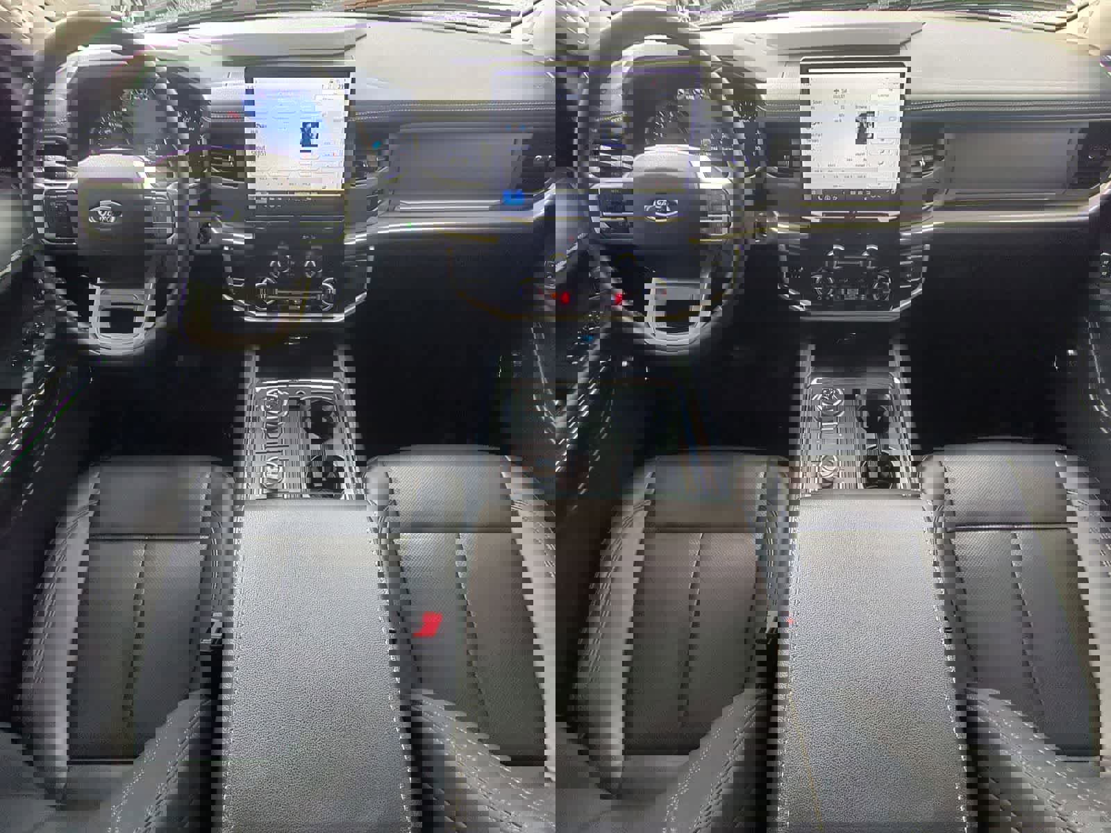 Used 2023 Ford Expedition Max XLT image 15