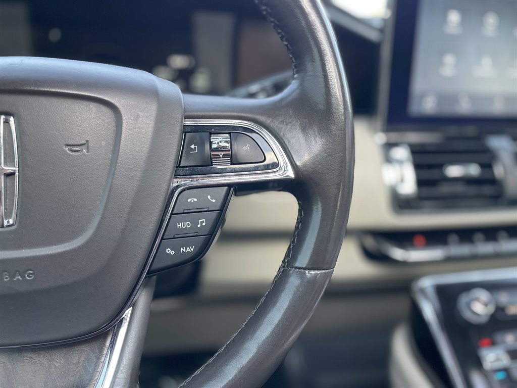 Used 2018 Lincoln Navigator L Select w/ Technology Package RWD image 29