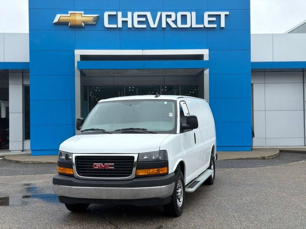 Used 2025 GMC Savana 2500 w/ Driver Convenience Package