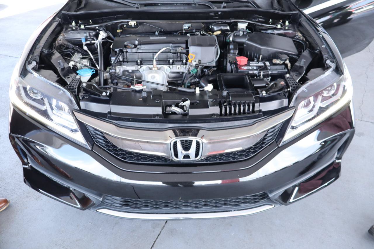 Used 2016 Honda Accord EX image 33