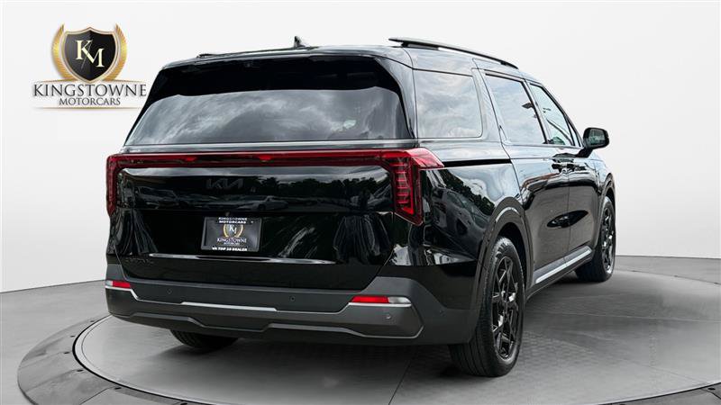 Used 2025 Kia Carnival SX Prestige FWD image 5