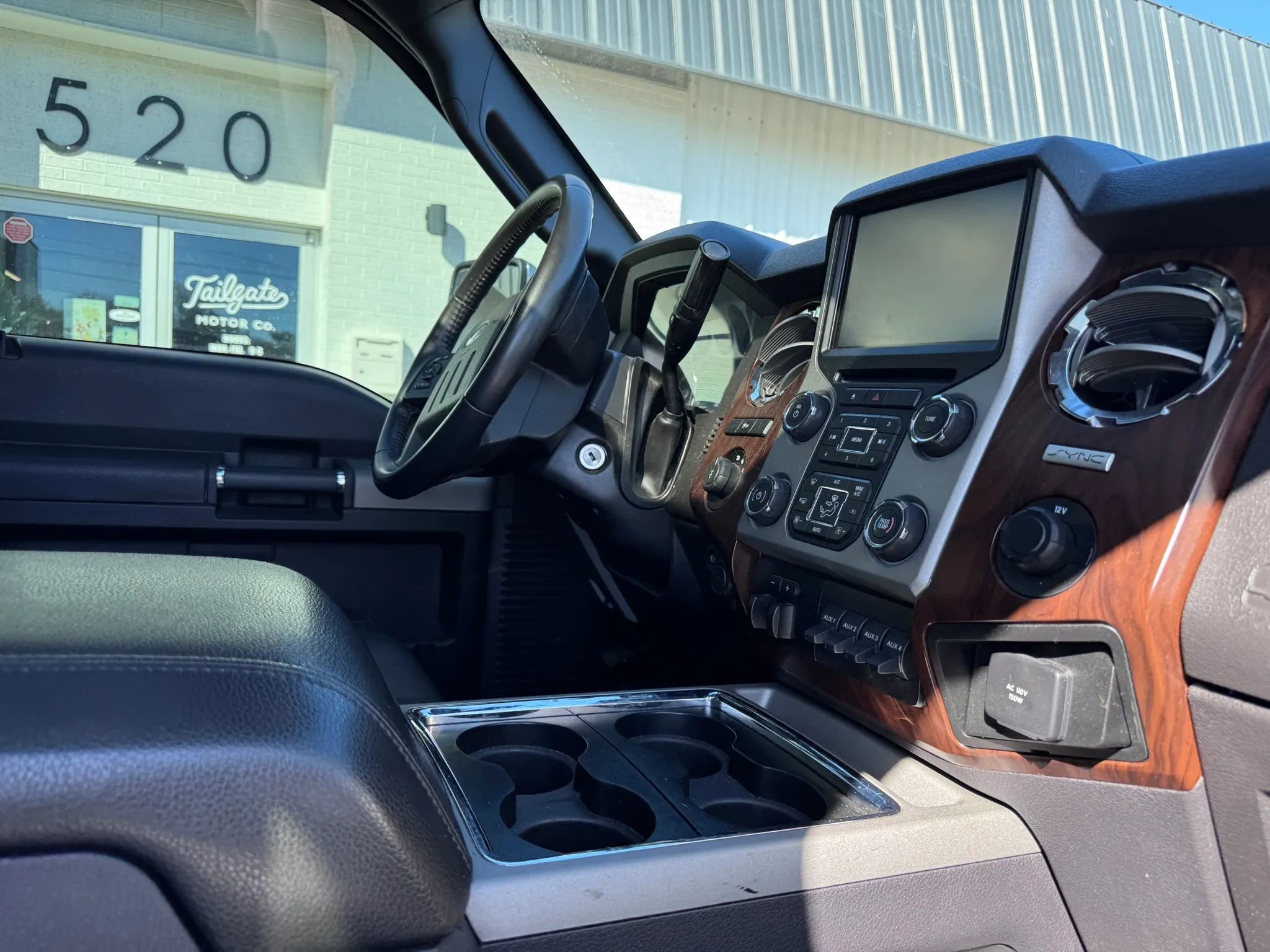 Used 2015 Ford F250 Lariat w/ Lariat Ultimate Package image 16