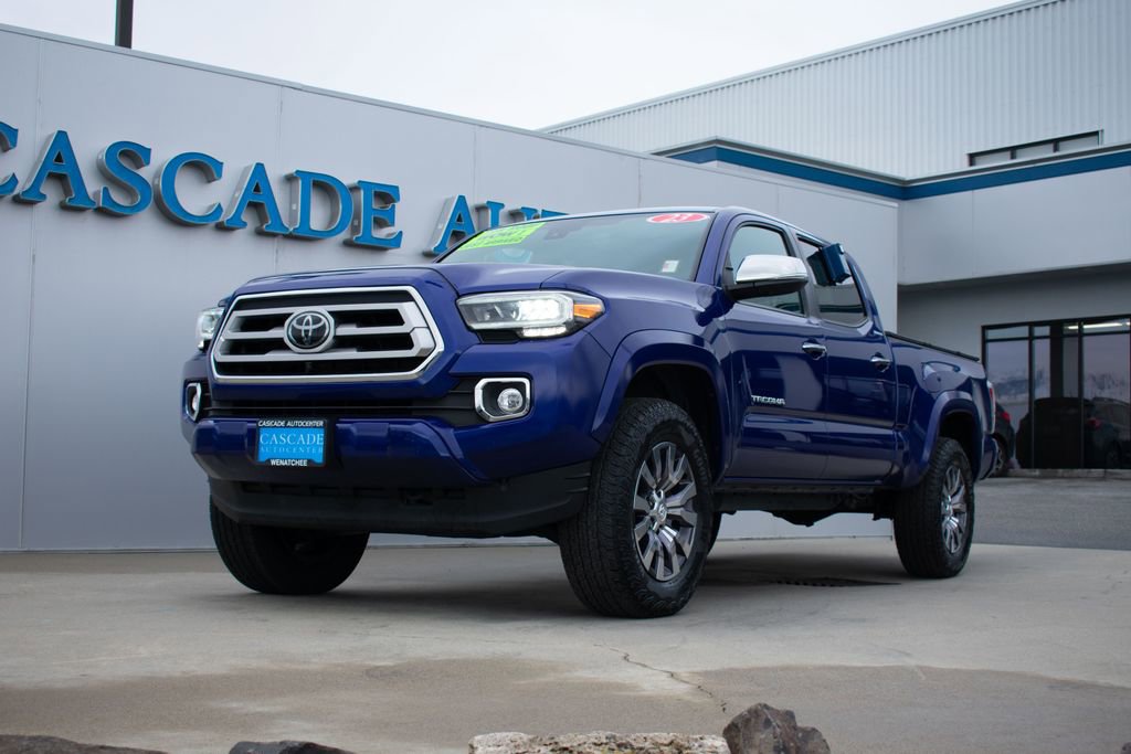Used 2023 Toyota Tacoma Limited image 2