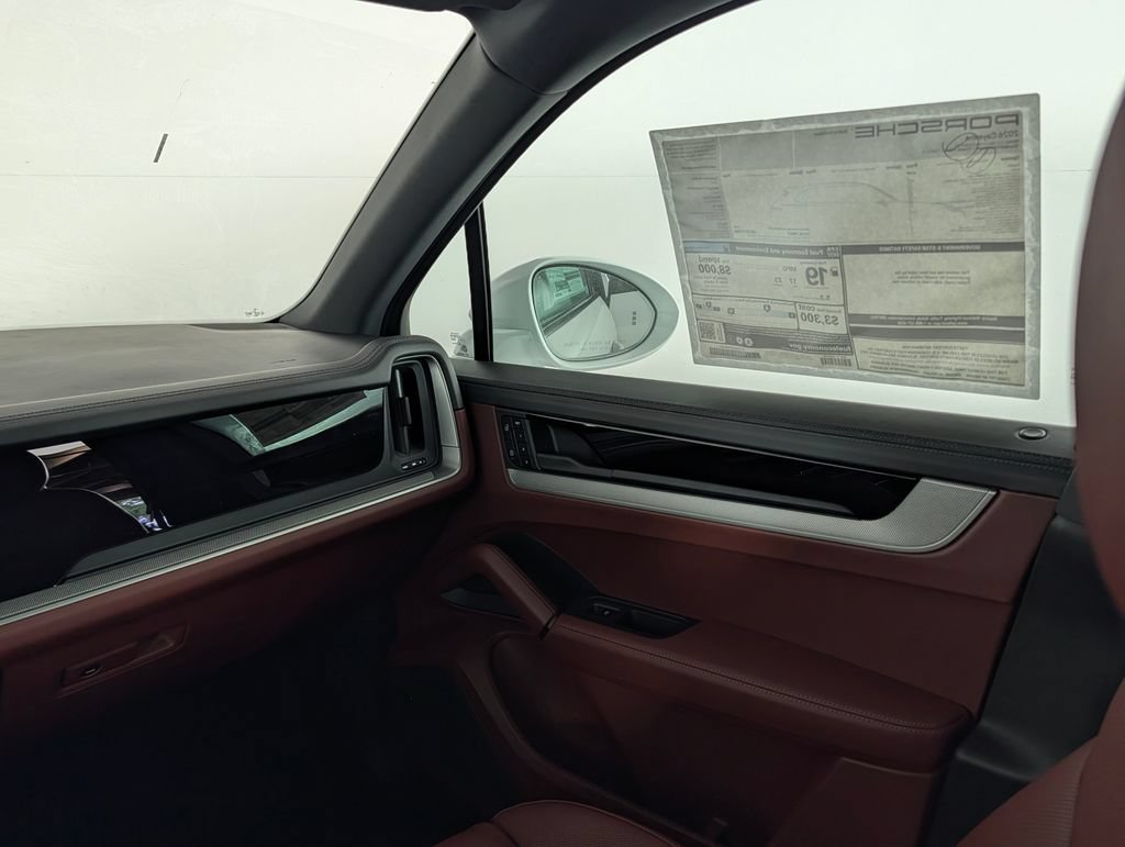 New 2026 Porsche Cayenne AWD/4WD image 23