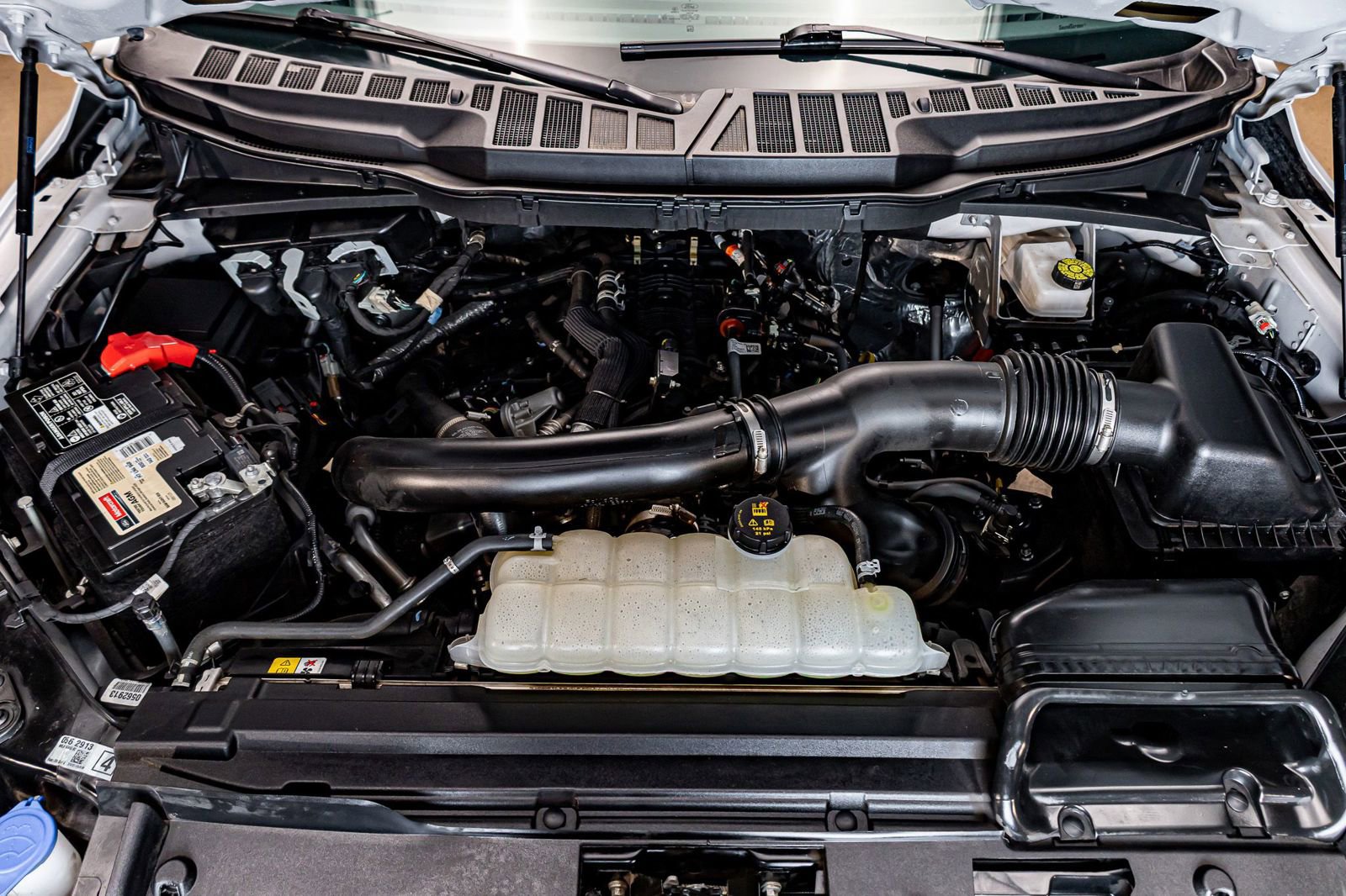 Used 2025 Ford F150 XLT w/ Equipment Group 302A MID image 30