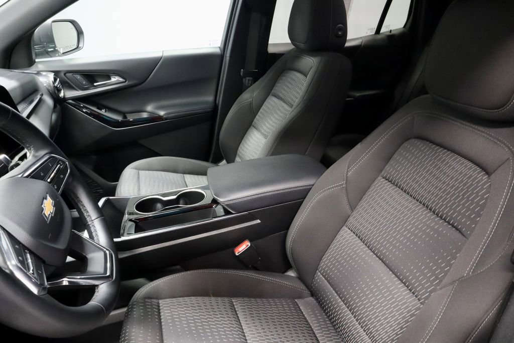 Used 2025 Chevrolet Equinox LT AWD/4WD image 26