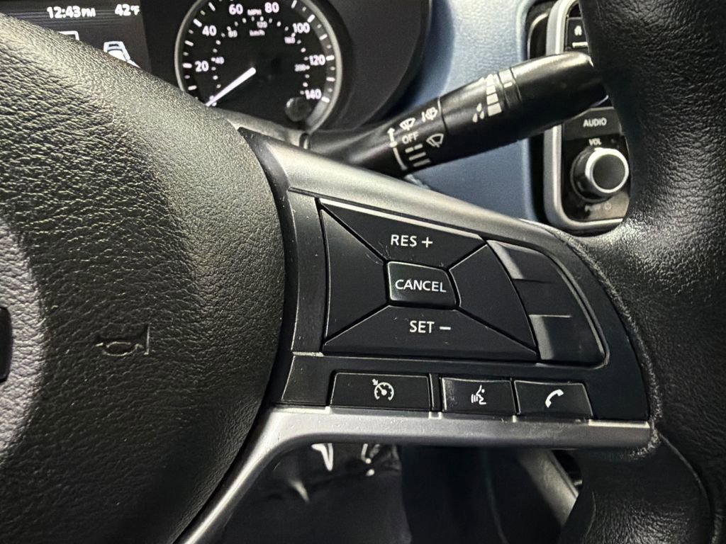 Used 2024 Nissan Versa SV w/ Trunk Package image 24