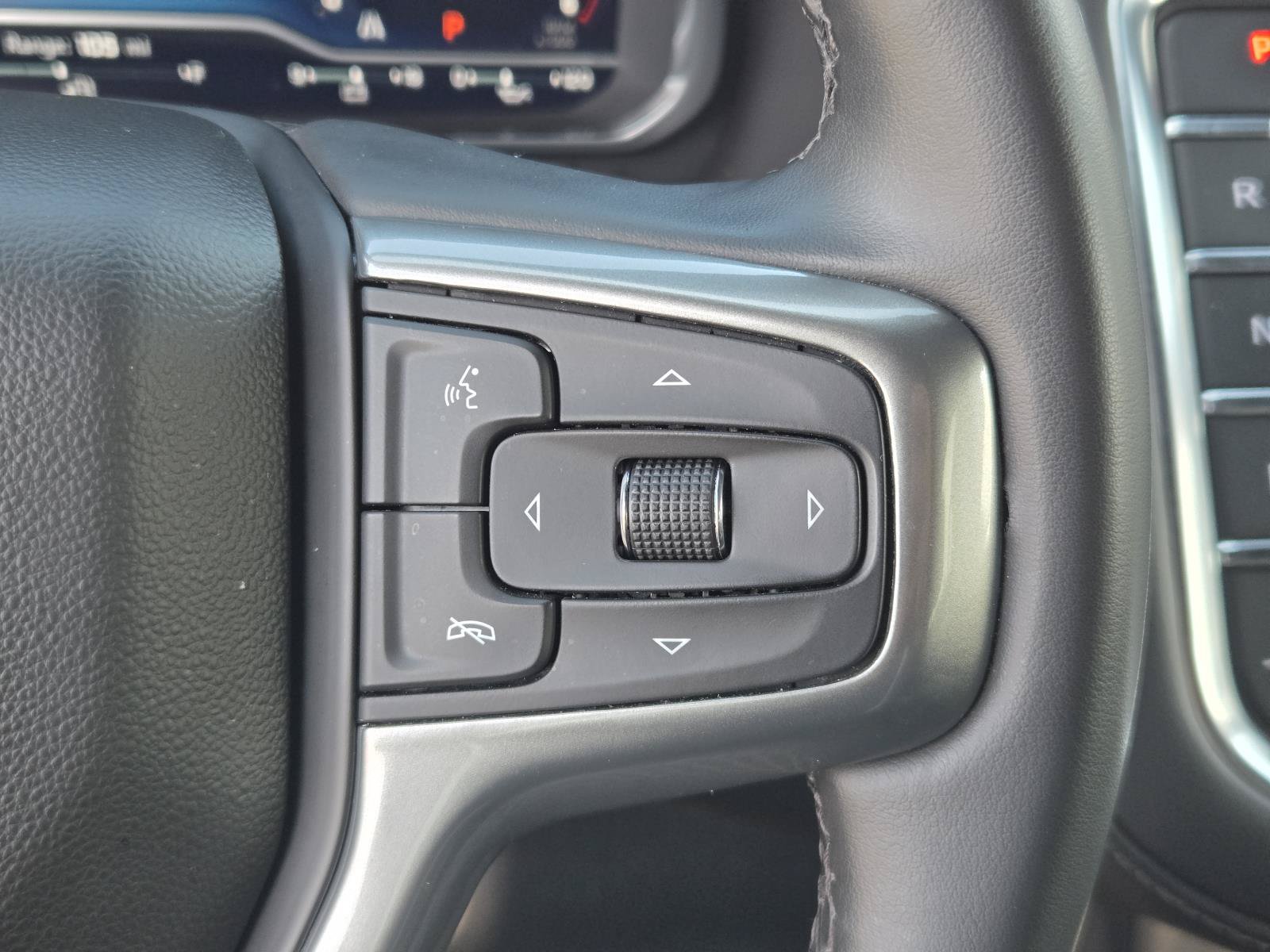 Used 2023 Chevrolet Tahoe LT RWD image 18