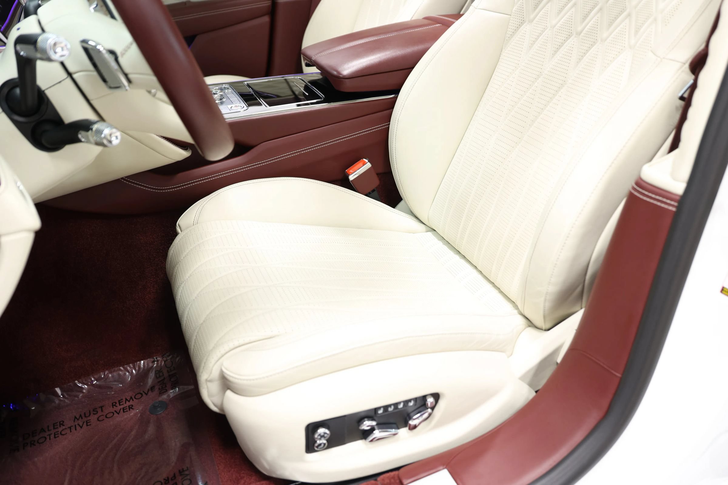 Used 2022 Bentley Flying Spur W12 AWD/4WD image 27
