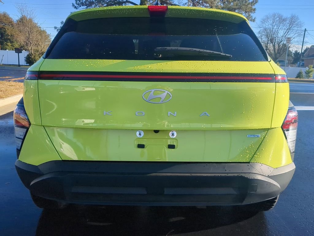 Used 2024 Hyundai Kona SEL w/ Convenience Package image 5