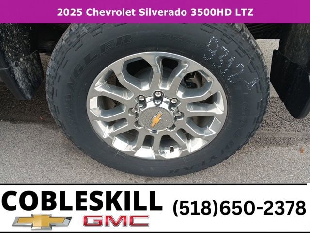 New 2025 Chevrolet Silverado 3500 LTZ image 11