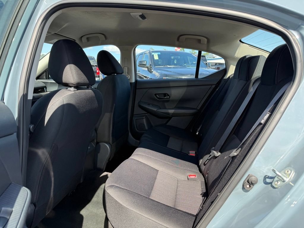Used 2025 Nissan Sentra SV FWD image 28