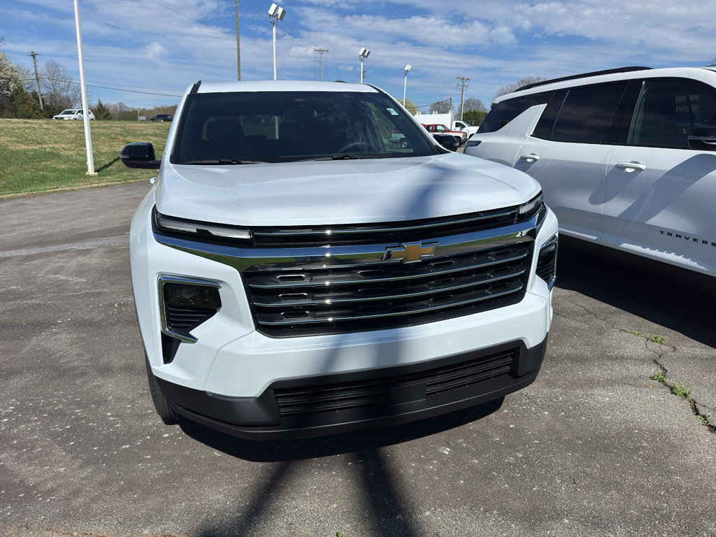 New 2026 Chevrolet Traverse LT FWD image 2