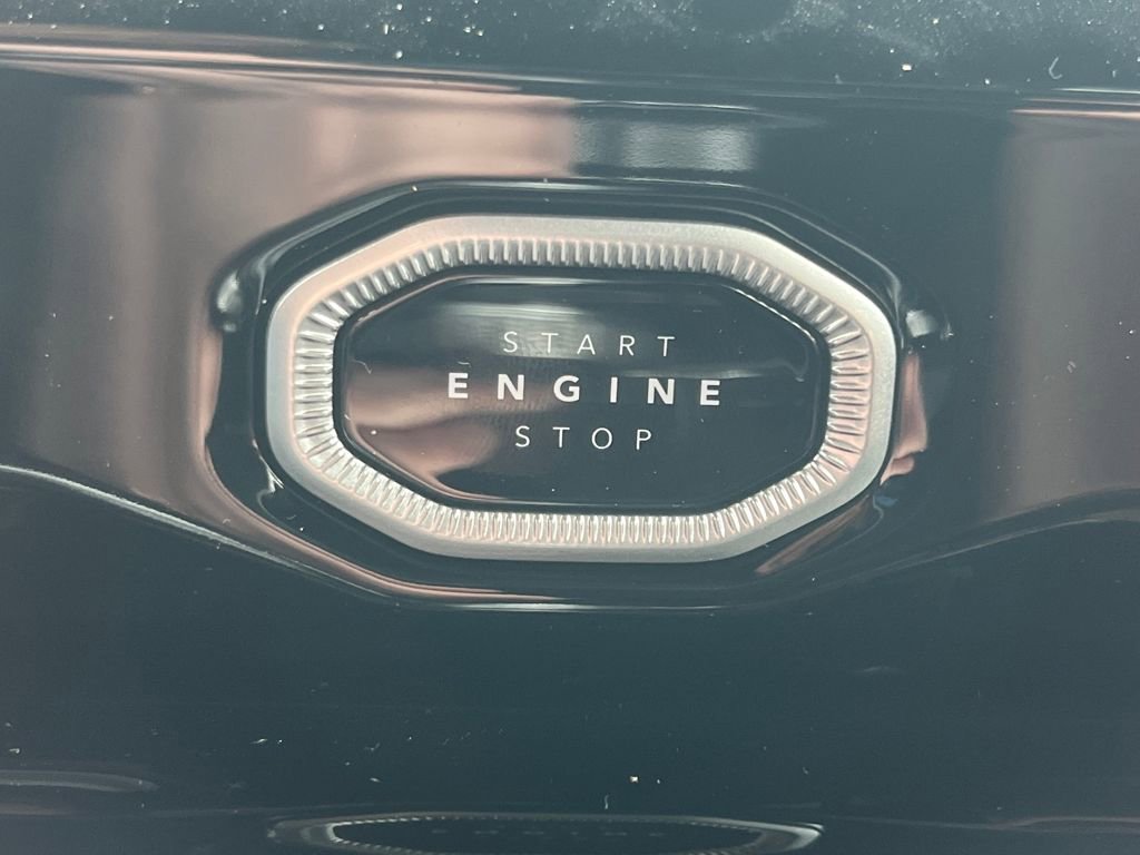 New 2026 Jeep Grand Cherokee L Limited w/ Limited Altitude Package image 11