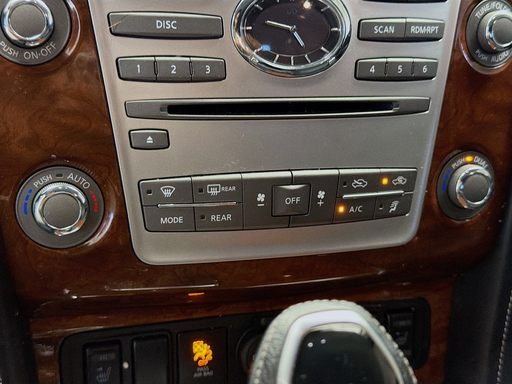 Used 2019 INFINITI QX80 Luxe image 11