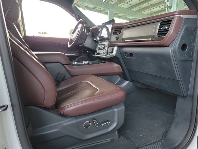Used 2024 Ford Expedition Max Limited image 24
