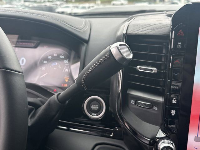 New 2026 RAM 2500 Limited AWD/4WD image 32