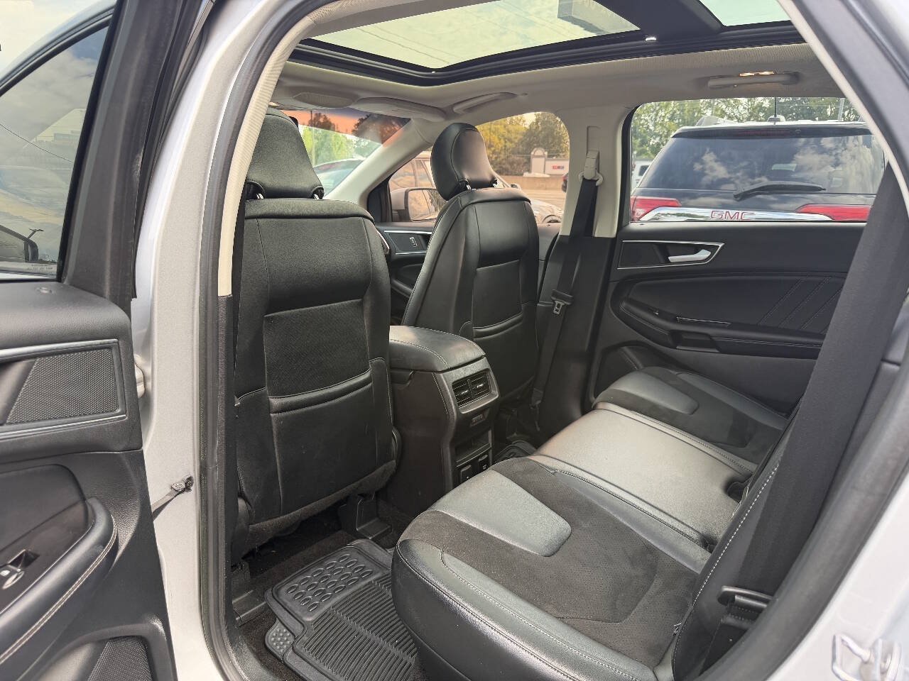 Used 2018 Ford Edge Sport w/ Equipment Group 401A AWD/4WD image 9