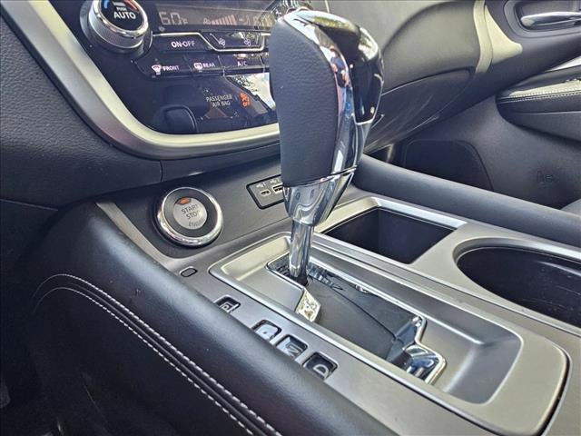 Used 2023 Nissan Murano SV w/ SV Midnight Edition Package FWD image 12