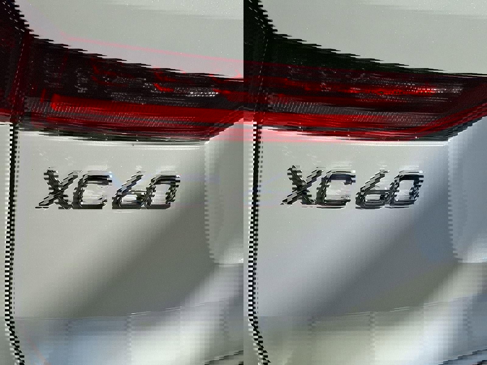 Certified 2026 Volvo XC60 B5 Ultra w/ Protection Package Premier image 17