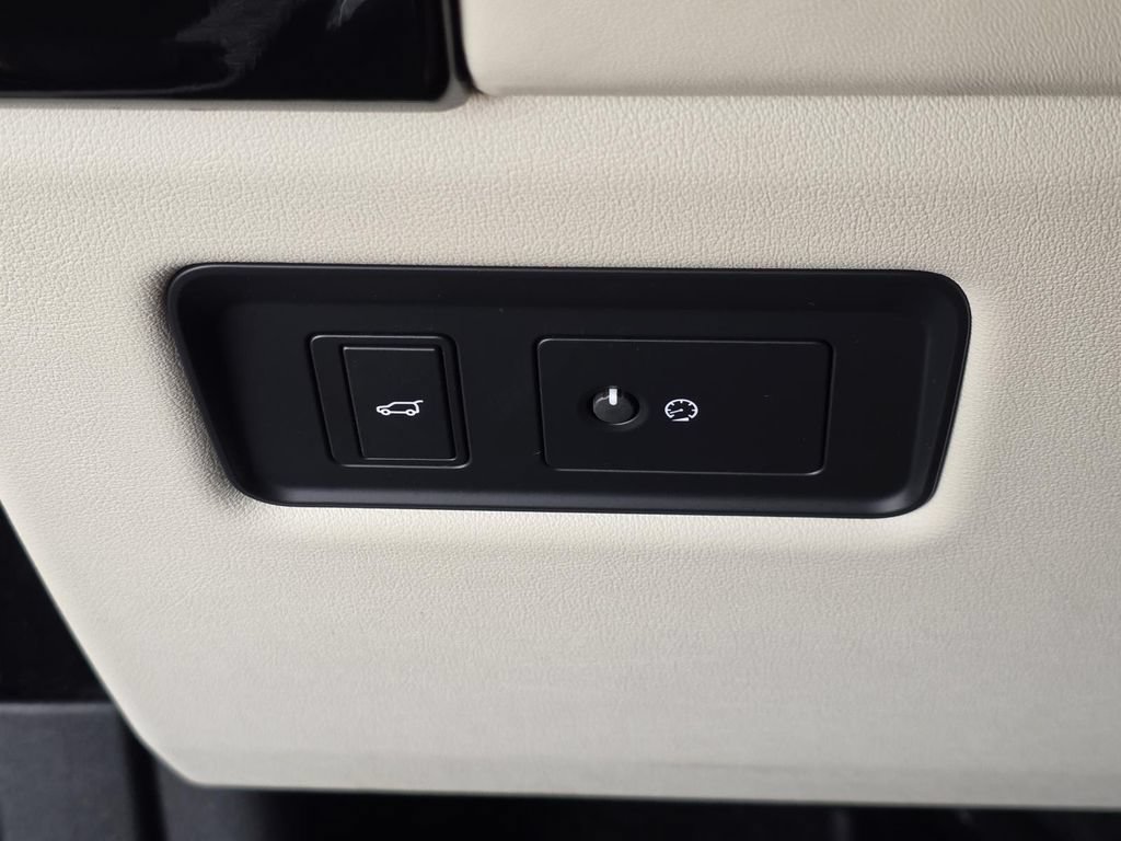 Used 2020 Land Rover Range Rover HSE AWD/4WD image 36