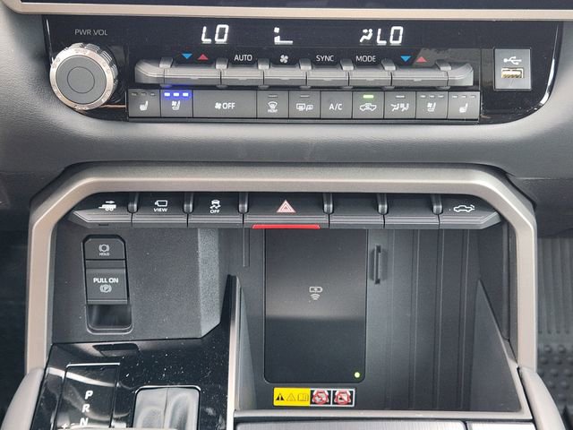 New 2026 Toyota Tundra Platinum AWD/4WD image 17