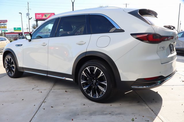 Used 2024 MAZDA CX-90 Plug-In Hybrid w/ Premium Pkg image 6