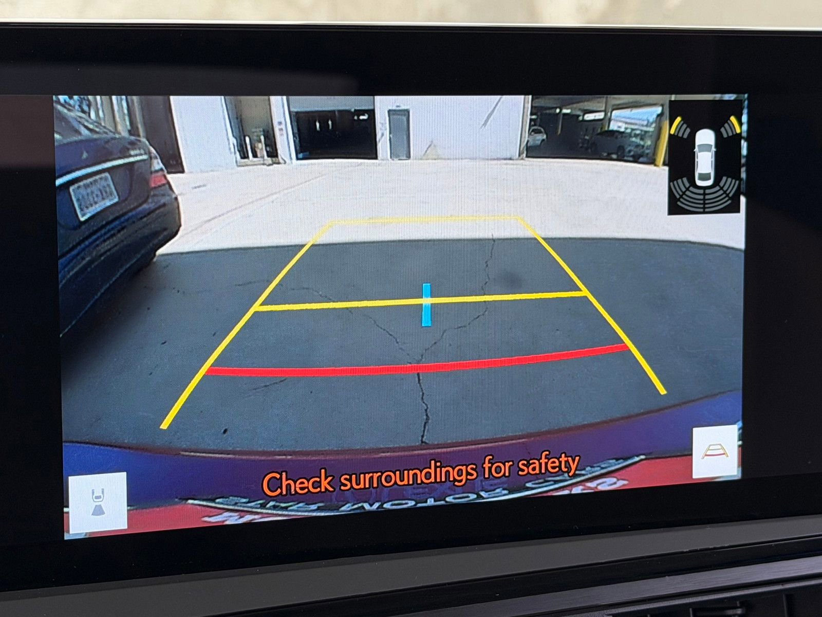 Used 2025 Lexus ES 350 w/ Premium Package image 6