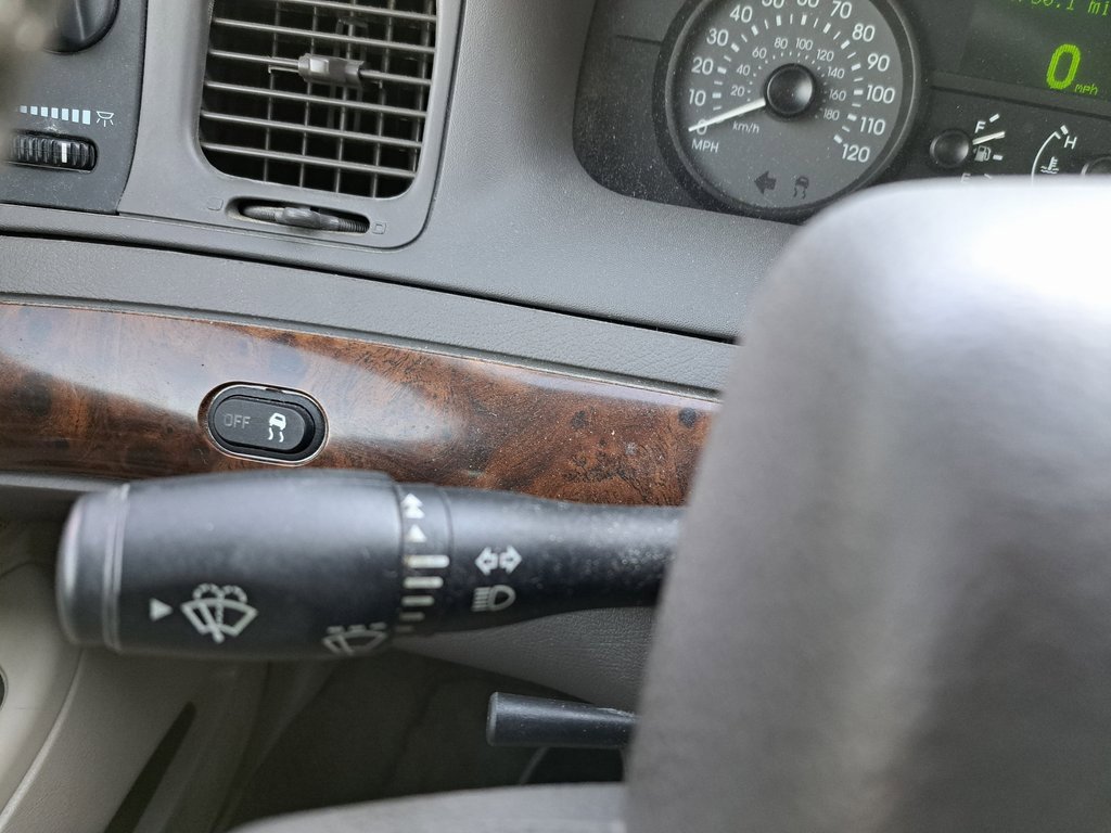 Used 2009 Mercury Grand Marquis LS image 18