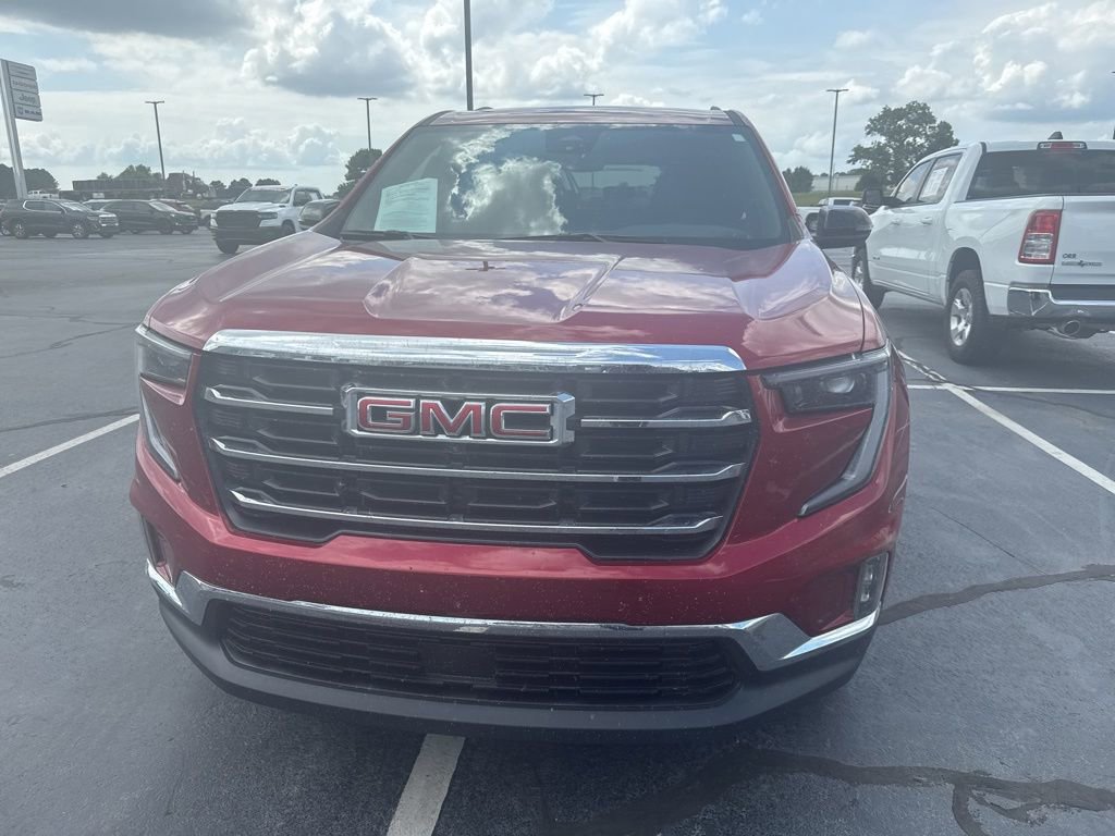 Used 2024 GMC Acadia Elevation FWD image 2