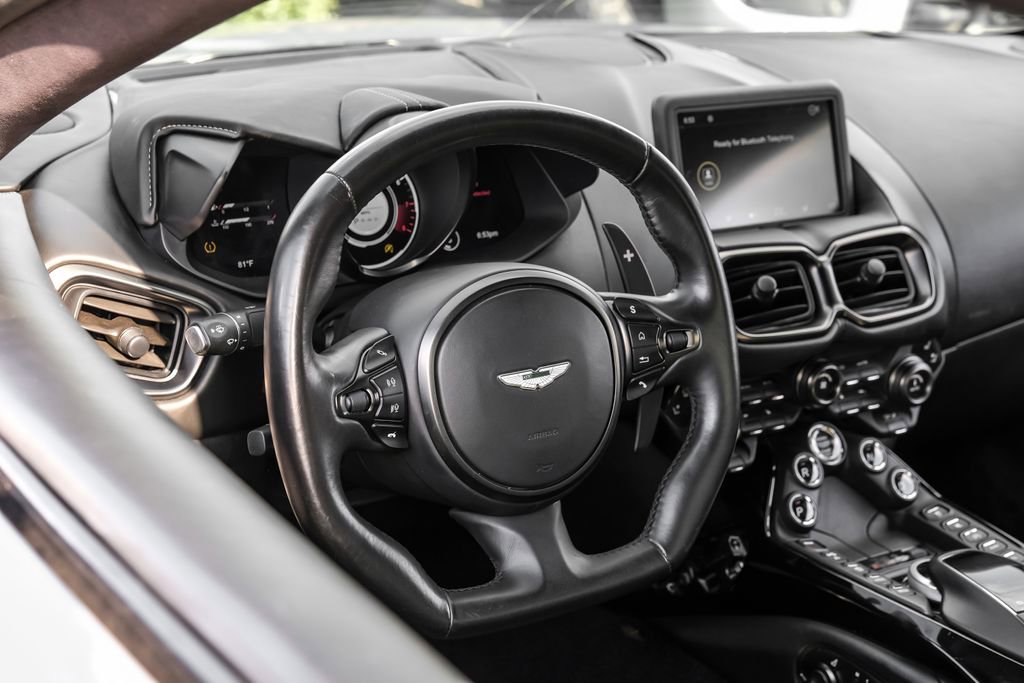 Used 2020 Aston Martin V8 Vantage Coupe RWD image 14
