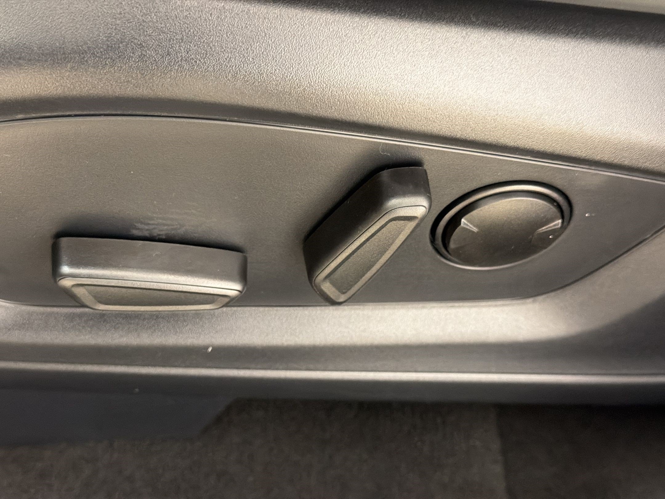 New 2026 Ford Explorer Active w/ Active Comfort Package RWD image 14