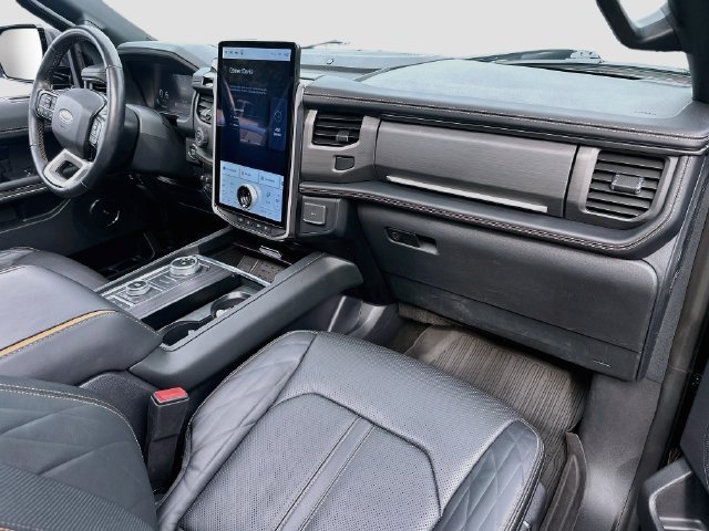 Used 2023 Ford Expedition Platinum AWD/4WD image 33