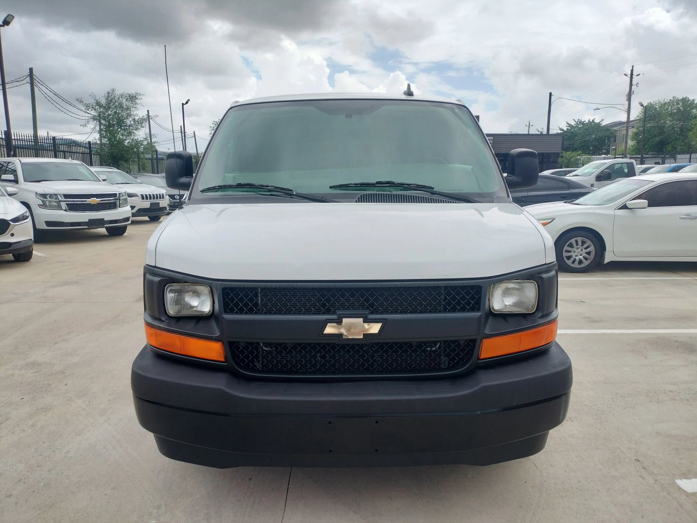 Used 2017 Chevrolet Express 2500 LS image 6