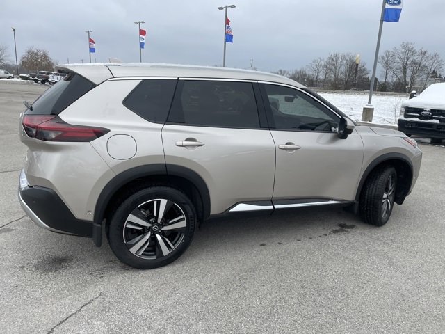 Used 2023 Nissan Rogue Platinum w/ Platinum Premium Package image 13