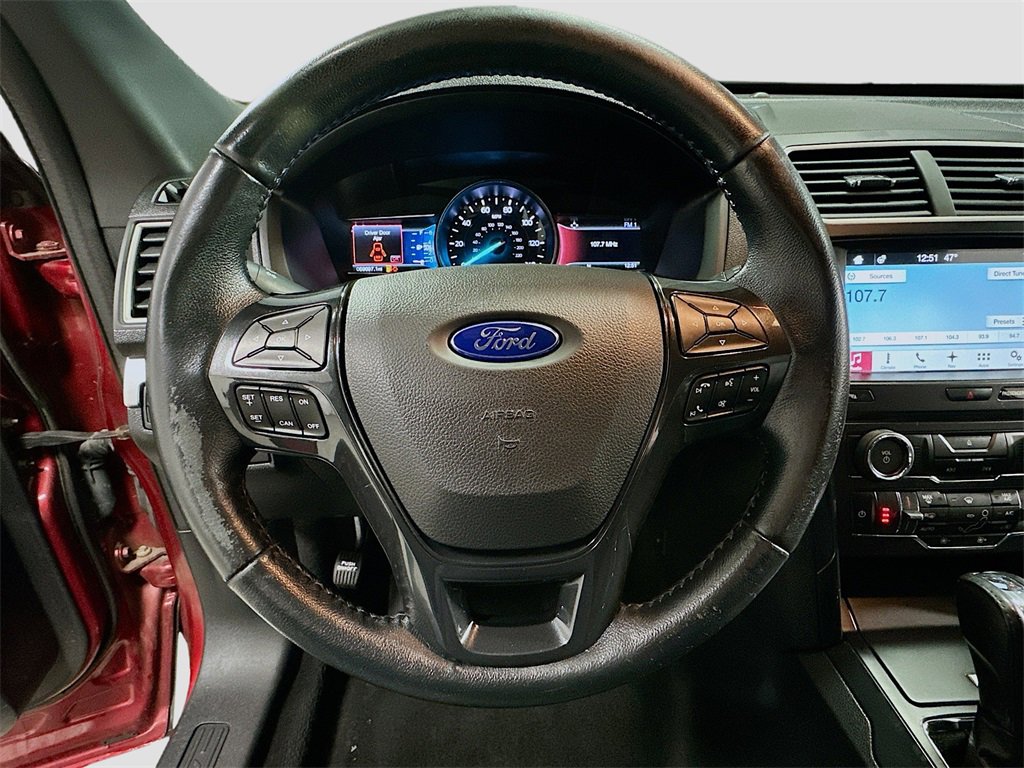 Used 2017 Ford Explorer XLT w/ Equipment Group 202A image 12