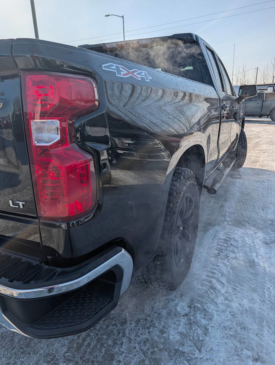 Used 2020 Chevrolet Silverado 1500 LT AWD/4WD image 11
