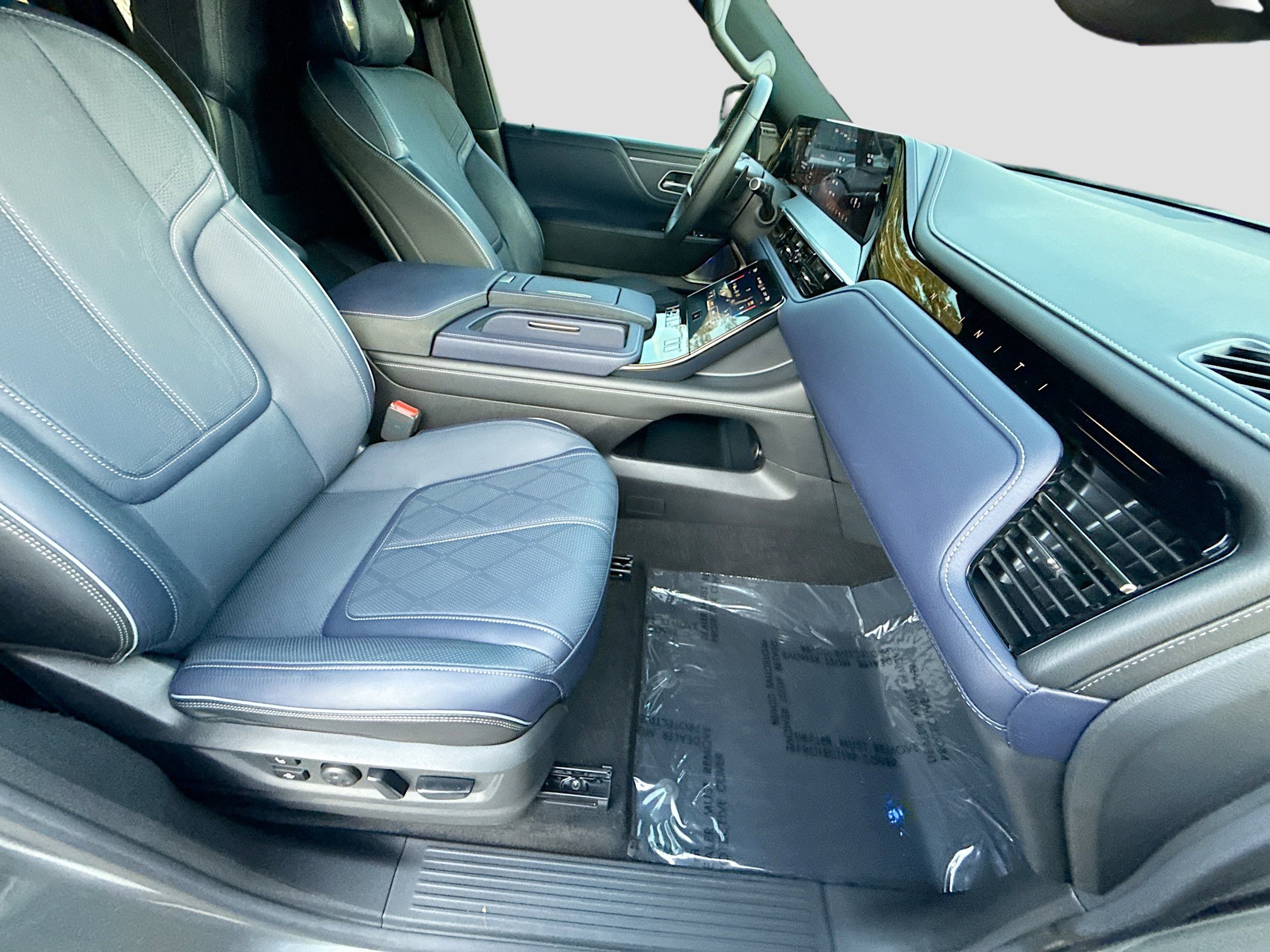 Used 2026 INFINITI QX80 4WD image 16